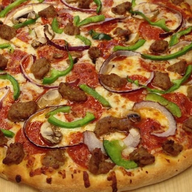 Deluxe Pizza.